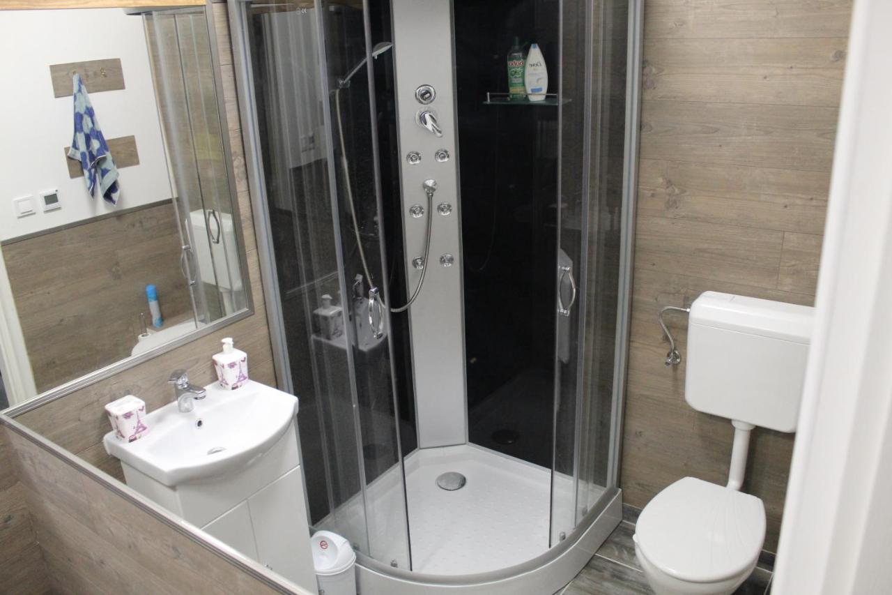 Boracs Winedeghaz Apartament